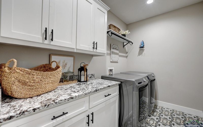 1529 Akin Rd., Texarkana, TX 75503, 4 Habitaciones Habitaciones , ,3 BañosBaños,Residential,En Venta,1529 Akin Rd.,0,20256750