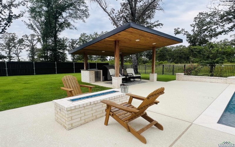 1529 Akin Rd., Texarkana, TX 75503, 4 Habitaciones Habitaciones , ,3 BañosBaños,Residential,En Venta,1529 Akin Rd.,0,20256750