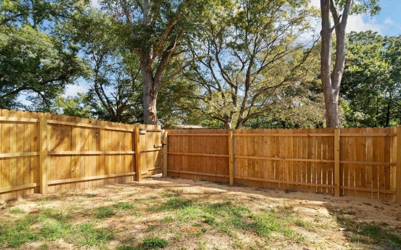 758 Machen, Gilmer, TX 75644, ,Residential Multi Family,For Sale,758 Machen,0,20256758