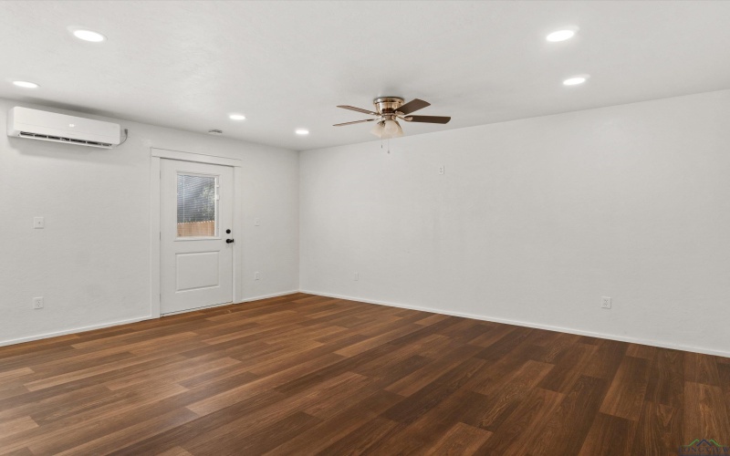 758 Machen, Gilmer, TX 75644, ,Residential Multi Family,For Sale,758 Machen,0,20256758