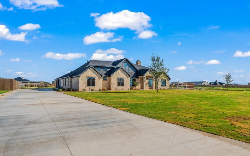 4910 County Rd 7650, Lubbock, TX 79423, 4 Bedrooms Bedrooms, ,3 BathroomsBathrooms,Residential,For Sale,4910 County Rd 7650,0,202552360