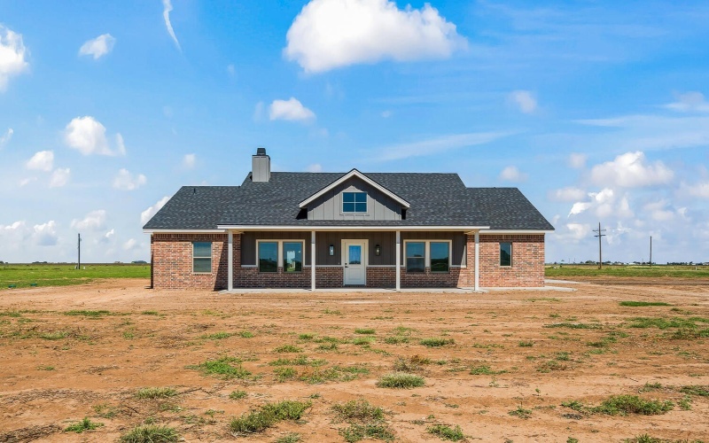 17614 C R 3100, Slaton, TX 79364, 3 Bedrooms Bedrooms, ,2 BathroomsBathrooms,Residential,For Sale,17614 C R 3100,0,202561303