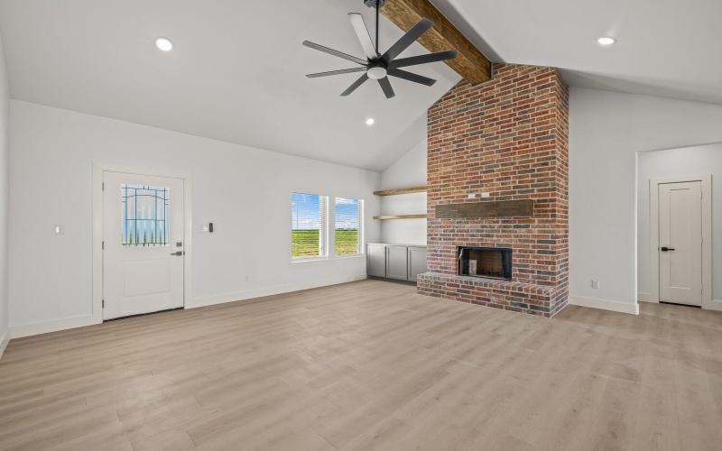 17614 C R 3100, Slaton, TX 79364, 3 Bedrooms Bedrooms, ,2 BathroomsBathrooms,Residential,For Sale,17614 C R 3100,0,202561303