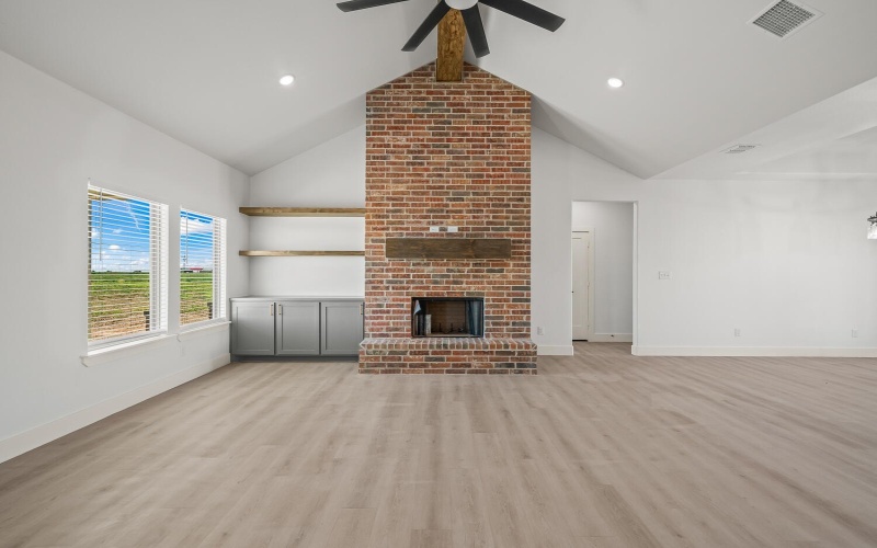 17614 C R 3100, Slaton, TX 79364, 3 Bedrooms Bedrooms, ,2 BathroomsBathrooms,Residential,For Sale,17614 C R 3100,0,202561303