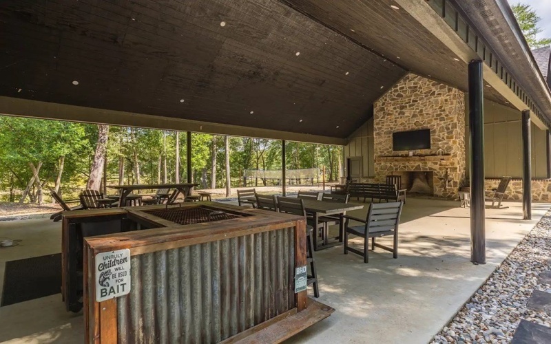 505 CR 3620, Joaquin, TX 75954, 3 Bedrooms Bedrooms, ,2 BathroomsBathrooms,Residential,For Sale,505 CR 3620,0,22501735