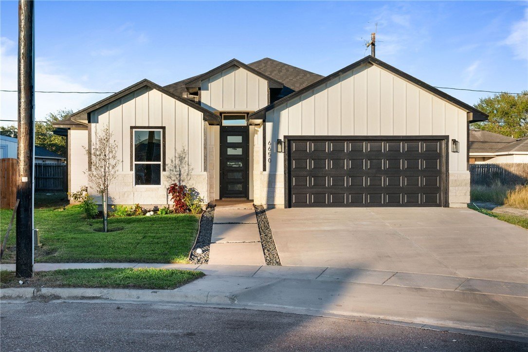 6650 La Salle Drive, Corpus Christi, TX 78414, 4 Habitaciones Habitaciones , ,2 BañosBaños,Residential,En Venta,6650 La Salle Drive,0,465704