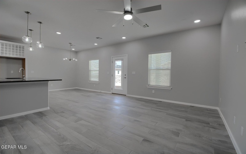 440 Samuel Blount Court, Vinton, TX 79821, 4 Bedrooms Bedrooms, ,2 BathroomsBathrooms,Residential,For Sale,440 Samuel Blount Court,0,931354
