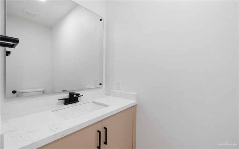 9900 N 25th Street, McAllen, TX 78504, 4 Bedrooms Bedrooms, ,2 BathroomsBathrooms,Residential,For Sale,9900 N 25th Street,0,482389