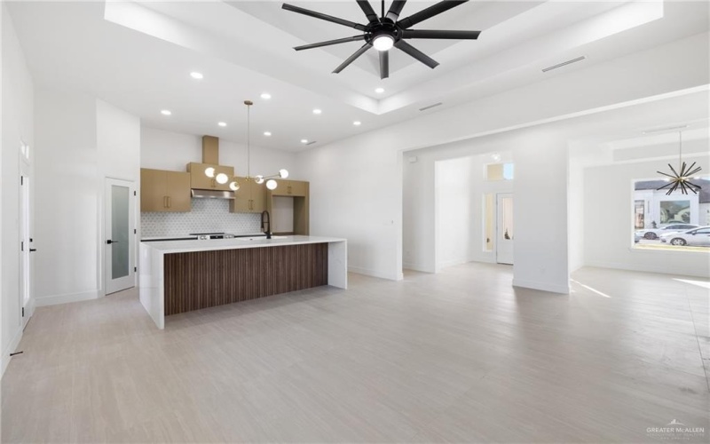 9900 N 25th Street, McAllen, TX 78504, 4 Bedrooms Bedrooms, ,2 BathroomsBathrooms,Residential,For Sale,9900 N 25th Street,0,482389