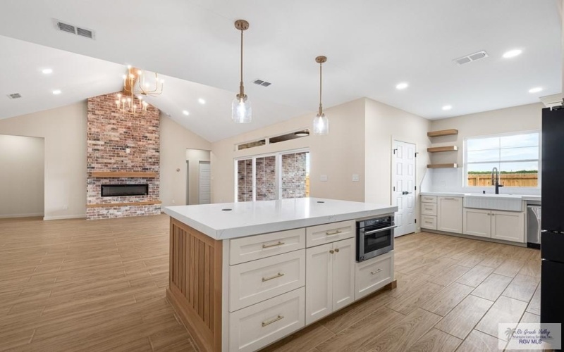 426 VALLE ALTO DR., LOS FRESNOS, TX 78566, 3 Bedrooms Bedrooms, ,2 BathroomsBathrooms,Residential,For Sale,426 VALLE ALTO DR.,0,29768958