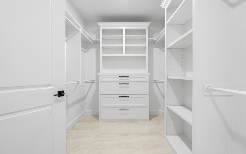 4703 N County Rd 1154, Midland, TX 79705, 5 Bedrooms Bedrooms, ,5 BathroomsBathrooms,Residential,For Sale,4703 N County Rd 1154,0,50085732