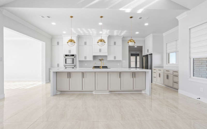 4703 N County Rd 1154, Midland, TX 79705, 5 Bedrooms Bedrooms, ,5 BathroomsBathrooms,Residential,For Sale,4703 N County Rd 1154,0,50085732