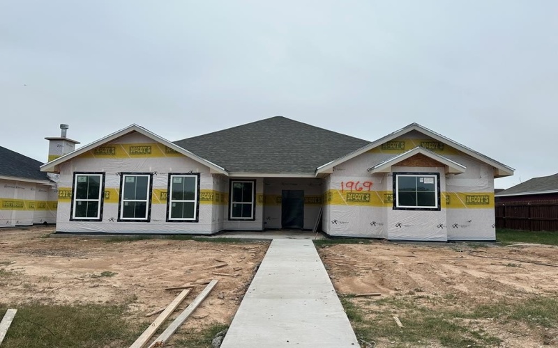 1969 S Concho Dr, San Angelo, TX 76904, 4 Bedrooms Bedrooms, ,3 BathroomsBathrooms,Residential,For Sale,1969 S Concho Dr,0,129245