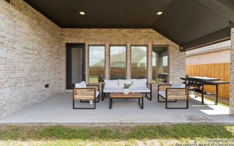 149 Red Oak, Castroville, TX 78009, 4 Habitaciones Habitaciones , ,3 BañosBaños,Residential,En Venta,149 Red Oak,0,1912052