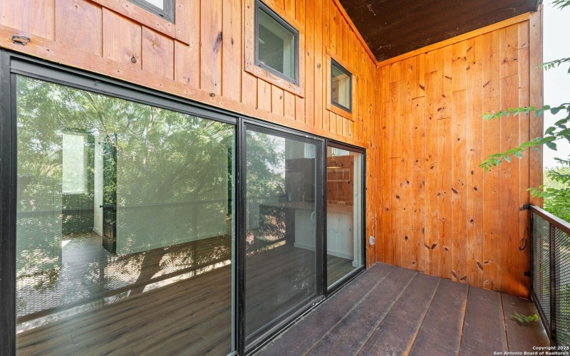 108 Vine St #101, San Antonio, TX 78210, 2 Bedrooms Bedrooms, ,2 BathroomsBathrooms,Residential,For Sale,108 Vine St #101,0,1912198