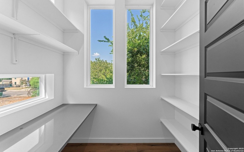 108 Vine St #101, San Antonio, TX 78210, 2 Bedrooms Bedrooms, ,2 BathroomsBathrooms,Residential,For Sale,108 Vine St #101,0,1912198