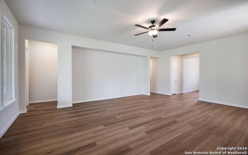 349 Vuelo, New Braunfels, TX 78132, 4 Habitaciones Habitaciones , ,3 BañosBaños,Residential,En Venta,349 Vuelo,0,1912319
