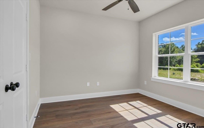 1001 Mallard, Lindale, TX 75771, 4 Bedrooms Bedrooms, ,2 BathroomsBathrooms,Residential,For Sale,1001 Mallard,0,25014721