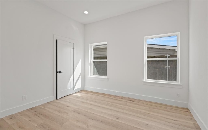 848 W Canty Street, Dallas, TX 75208, 3 Habitaciones Habitaciones , ,2 BañosBaños,Residential,En Venta,848 W Canty Street,0,21020422
