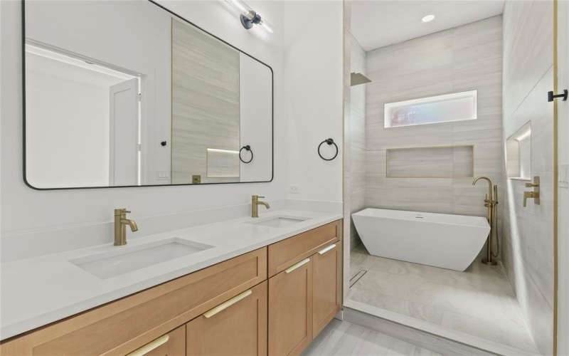 850 W Canty Street, Dallas, TX 75208, 3 Habitaciones Habitaciones , ,2 BañosBaños,Residential,En Venta,850 W Canty Street,0,21022592