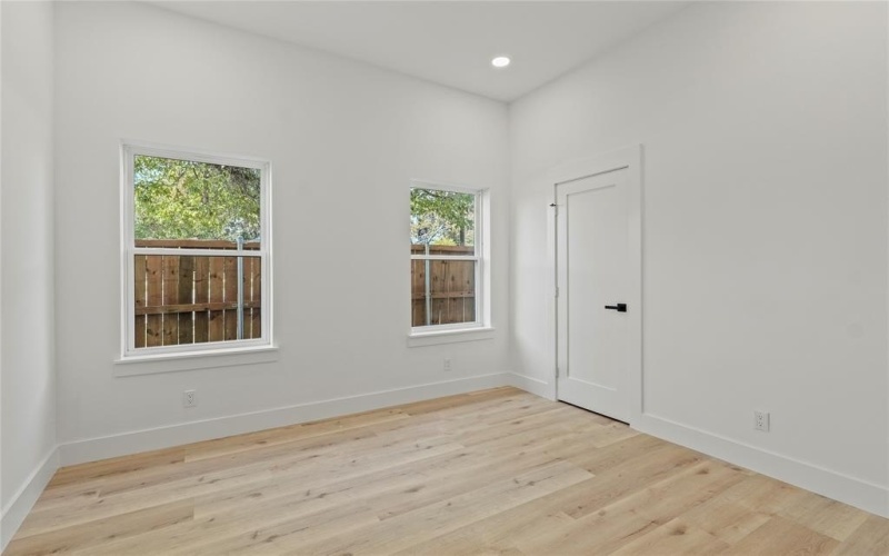 850 W Canty Street, Dallas, TX 75208, 3 Habitaciones Habitaciones , ,2 BañosBaños,Residential,En Venta,850 W Canty Street,0,21022592