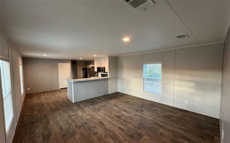 2225 Woodview Trail, Granbury, TX 76048, 3 Bedrooms Bedrooms, ,2 BathroomsBathrooms,Residential,For Sale,2225 Woodview Trail,0,21045277