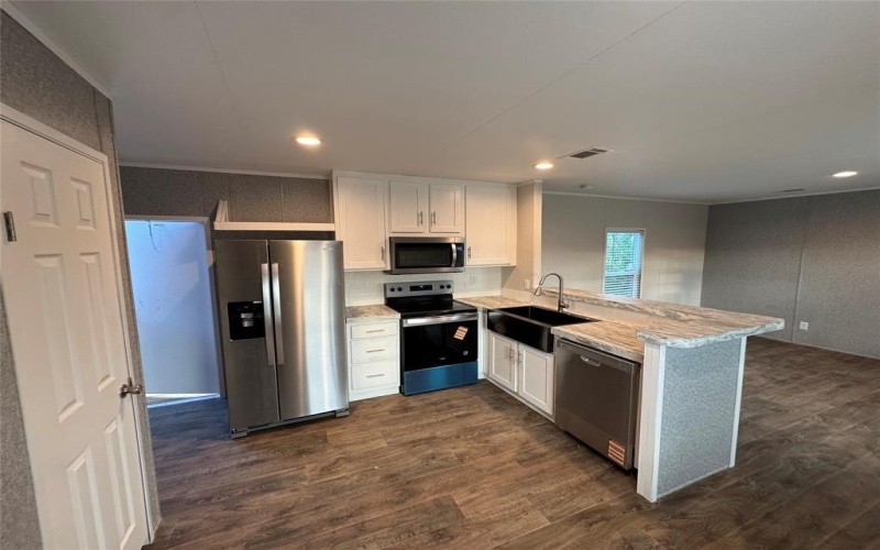 2225 Woodview Trail, Granbury, TX 76048, 3 Bedrooms Bedrooms, ,2 BathroomsBathrooms,Residential,For Sale,2225 Woodview Trail,0,21045277