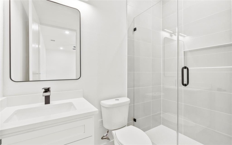 10434 Vinemont Street, Dallas, TX 75218, 4 Bedrooms Bedrooms, ,6 BathroomsBathrooms,Residential,For Sale,10434 Vinemont Street,0,21068387