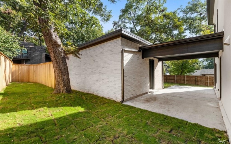 10434 Vinemont Street, Dallas, TX 75218, 4 Bedrooms Bedrooms, ,6 BathroomsBathrooms,Residential,For Sale,10434 Vinemont Street,0,21068387