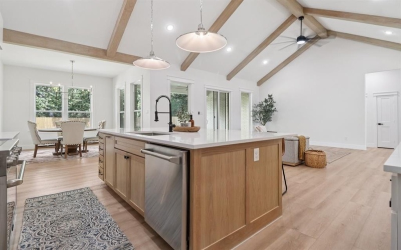 1810 Kynette Drive, Euless, TX 76040, 4 Habitaciones Habitaciones , ,2 BañosBaños,Residential,En Venta,1810 Kynette Drive,0,21069078