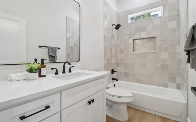 1810 Kynette Drive, Euless, TX 76040, 4 Habitaciones Habitaciones , ,2 BañosBaños,Residential,En Venta,1810 Kynette Drive,0,21069078