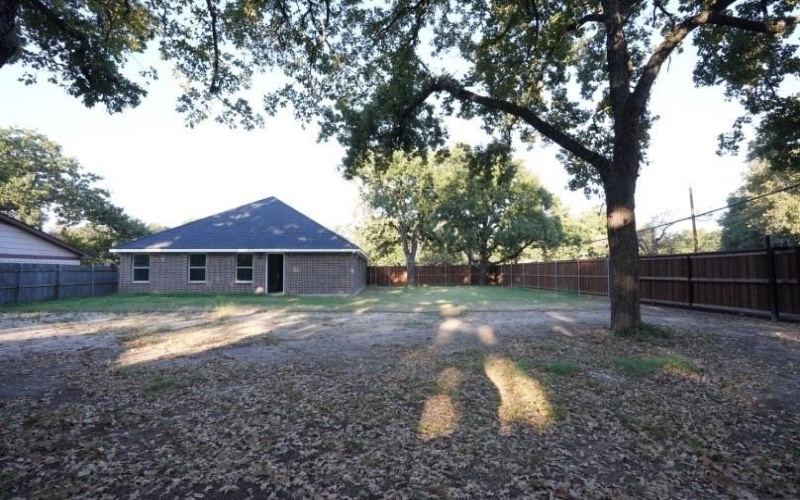 1022 Cheyenne Road, Dallas, TX 75217, 3 Bedrooms Bedrooms, ,2 BathroomsBathrooms,Residential,For Sale,1022 Cheyenne Road,0,21071626