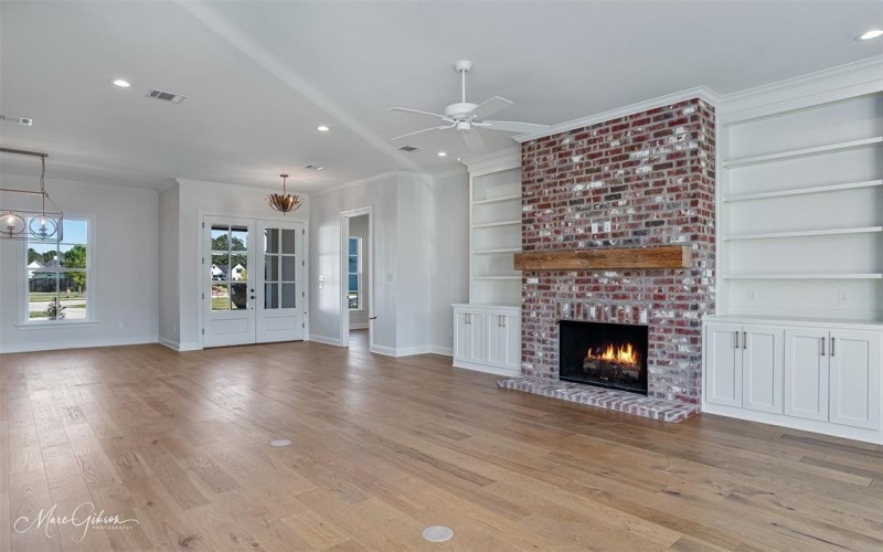 9827 Canebrake Lane, Shreveport, LA 71106, 4 Bedrooms Bedrooms, ,3 BathroomsBathrooms,Residential,For Sale,9827 Canebrake Lane,0,21071742