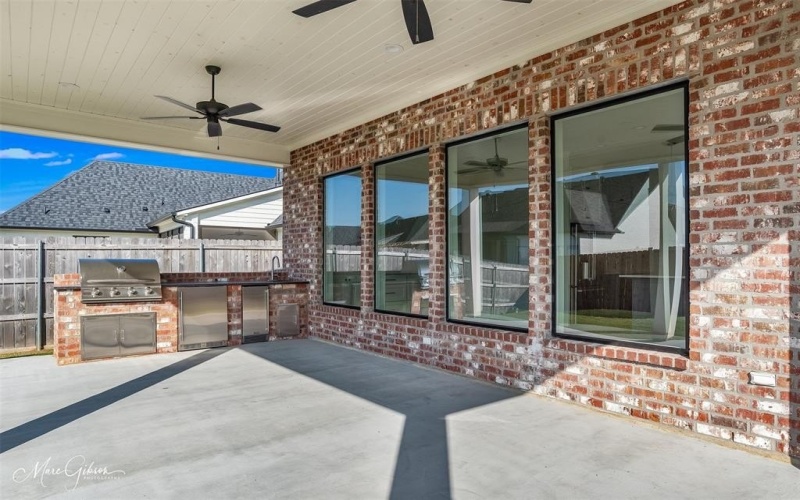 9827 Canebrake Lane, Shreveport, LA 71106, 4 Bedrooms Bedrooms, ,3 BathroomsBathrooms,Residential,For Sale,9827 Canebrake Lane,0,21071742