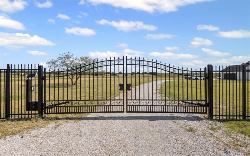 3084 FM 933 Street, Whitney, TX 76692, 3 Bedrooms Bedrooms, ,2 BathroomsBathrooms,Residential,For Sale,3084 FM 933 Street,0,21073577