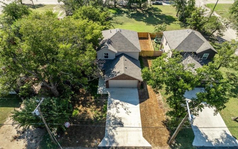 204 Robbins Street, Cleburne, TX 76031, 3 Habitaciones Habitaciones , ,2 BañosBaños,Residential,En Venta,204 Robbins Street,0,21074173