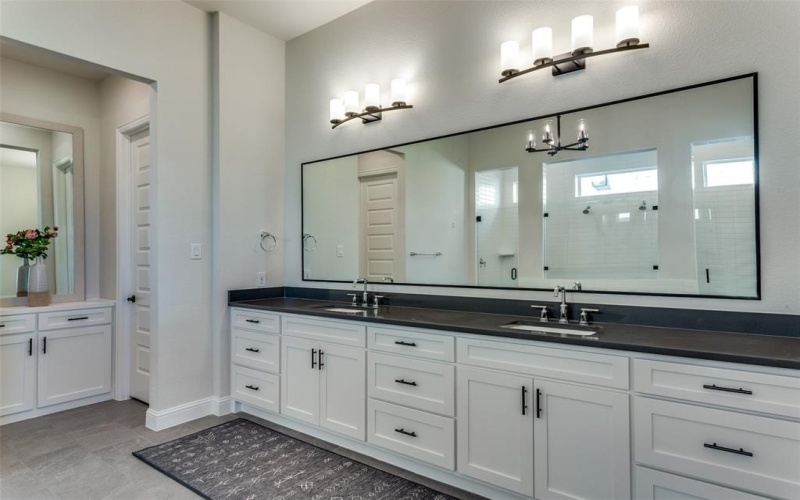 2232 Laurel Ridge Road, Fort Worth, TX 76008, 4 Habitaciones Habitaciones , ,5 BañosBaños,Residential,En Venta,2232 Laurel Ridge Road,0,21074828