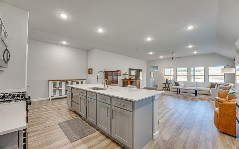 233 Little Bridge Drive, Lavon, TX 75166, 3 Habitaciones Habitaciones , ,2 BañosBaños,Residential,En Venta,233 Little Bridge Drive,0,21075561