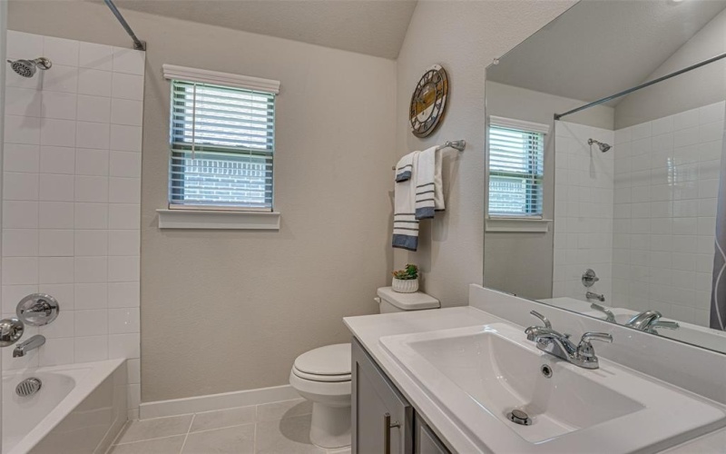 233 Little Bridge Drive, Lavon, TX 75166, 3 Habitaciones Habitaciones , ,2 BañosBaños,Residential,En Venta,233 Little Bridge Drive,0,21075561