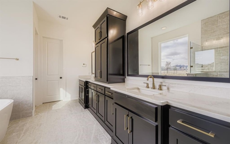 2700 Prestonshire Lane, Prosper, TX 75078, 4 Bedrooms Bedrooms, ,5 BathroomsBathrooms,Residential,For Sale,2700 Prestonshire Lane,0,21076003