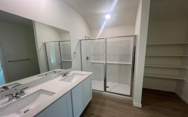 3808 Rose Hill Court, Denison, TX 75020, 3 Habitaciones Habitaciones , ,2 BañosBaños,Residential,En Venta,3808 Rose Hill Court,0,21076016