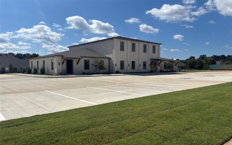 2012 W Cumberland Road, Tyler, TX 75703, ,Other,For Sale,2012 W Cumberland Road,0,21076020