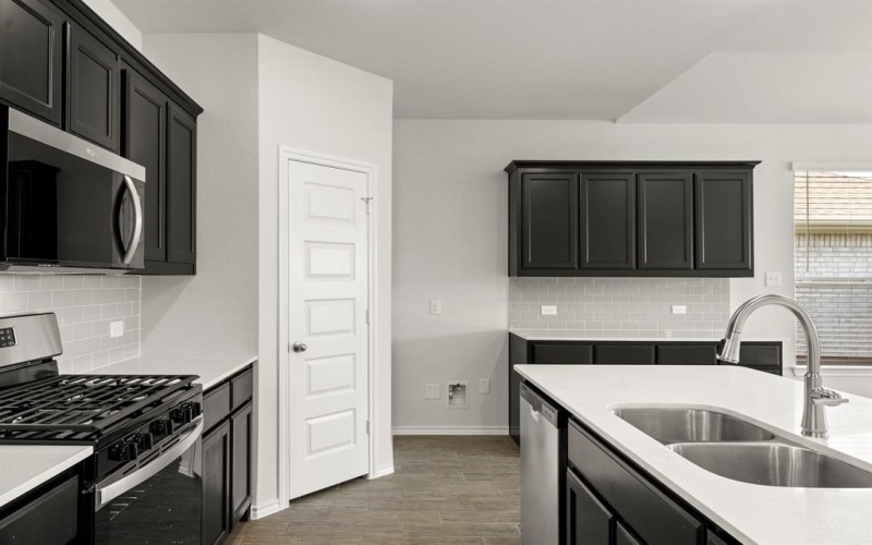 203 Bandit, Terrell, TX 75160, 4 Bedrooms Bedrooms, ,2 BathroomsBathrooms,Residential,For Sale,203 Bandit,0,21076339