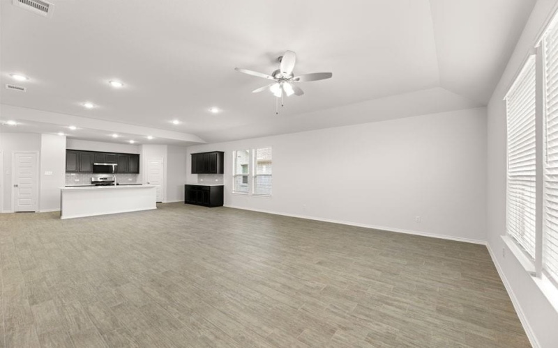 203 Bandit, Terrell, TX 75160, 4 Bedrooms Bedrooms, ,2 BathroomsBathrooms,Residential,For Sale,203 Bandit,0,21076339