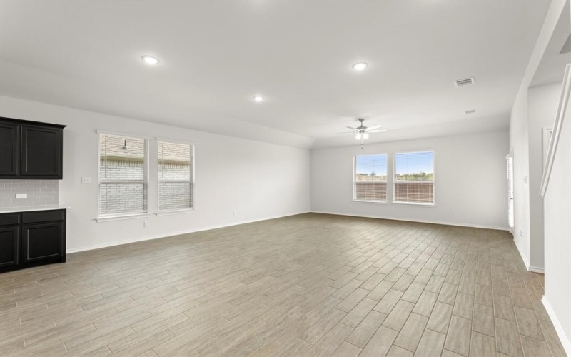 203 Bandit, Terrell, TX 75160, 4 Bedrooms Bedrooms, ,2 BathroomsBathrooms,Residential,For Sale,203 Bandit,0,21076339