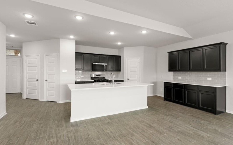 203 Bandit, Terrell, TX 75160, 4 Bedrooms Bedrooms, ,2 BathroomsBathrooms,Residential,For Sale,203 Bandit,0,21076339