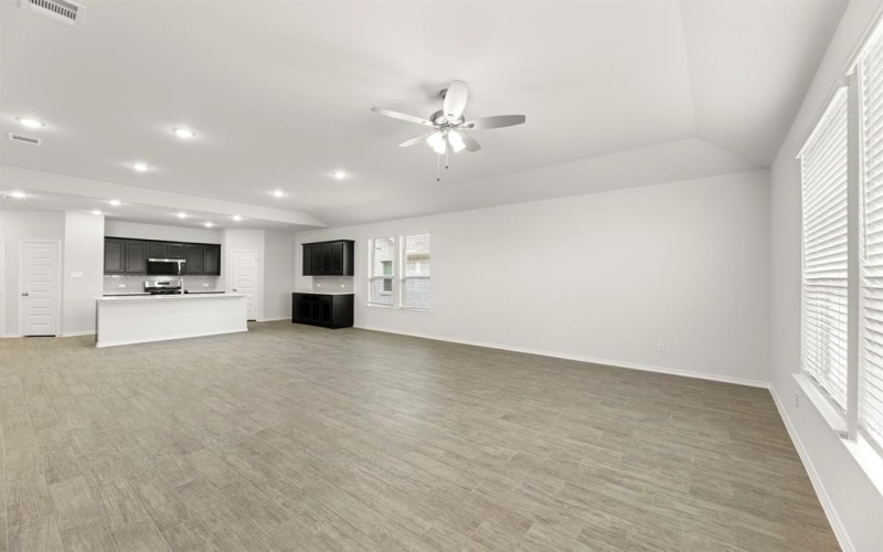 203 Bandit, Terrell, TX 75160, 4 Bedrooms Bedrooms, ,2 BathroomsBathrooms,Residential,For Sale,203 Bandit,0,21076339