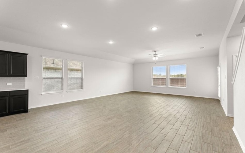 203 Bandit, Terrell, TX 75160, 4 Bedrooms Bedrooms, ,2 BathroomsBathrooms,Residential,For Sale,203 Bandit,0,21076339