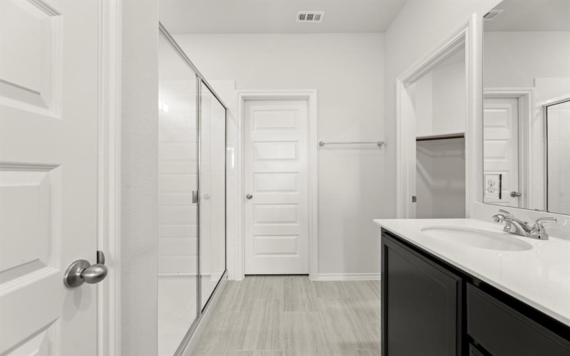 203 Bandit, Terrell, TX 75160, 4 Bedrooms Bedrooms, ,2 BathroomsBathrooms,Residential,For Sale,203 Bandit,0,21076339