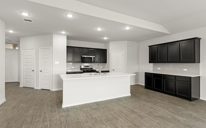 203 Bandit, Terrell, TX 75160, 4 Bedrooms Bedrooms, ,2 BathroomsBathrooms,Residential,For Sale,203 Bandit,0,21076339